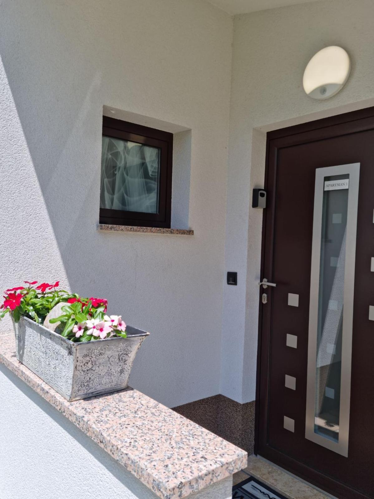 Apartmani Nika 1 Rijeka Exterior photo
